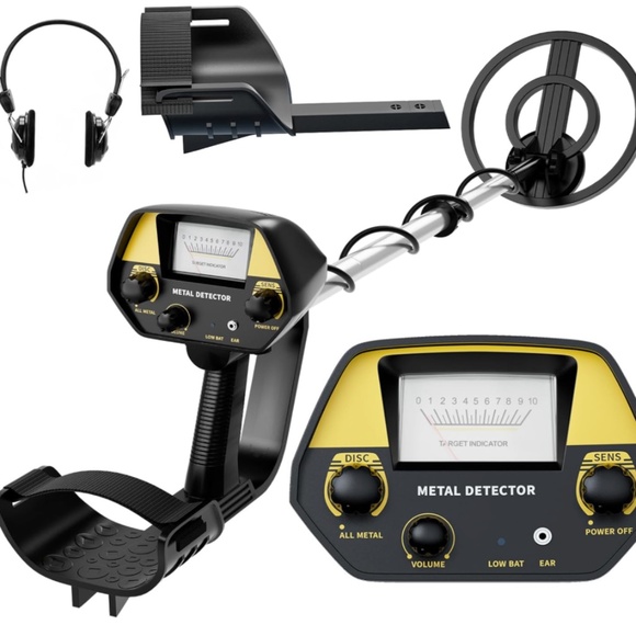 P933 MRTREASURES Pro Metal Detector Gold & Coin Hunting with Headphones - Picture 1 of 6